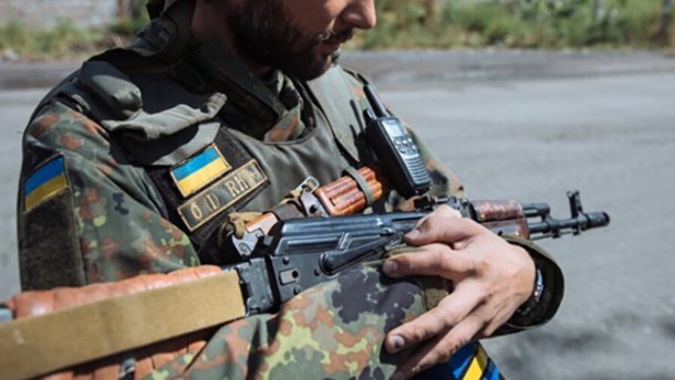 Україна зазнала втрати на Донбасі: бойовики надалі порушують режим припинення вогню