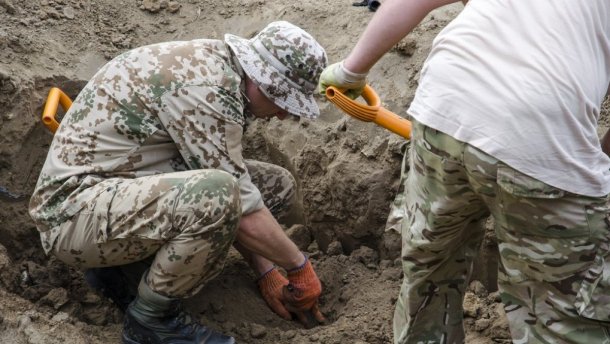 Українці самі в себе крадуть історію, або Чому чорні археологи дійсно важлива проблема