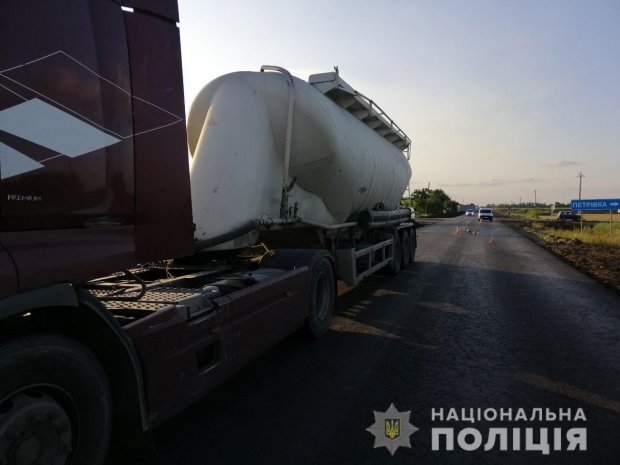 В Харківській області вантажівка збила на смерть велосипедиста