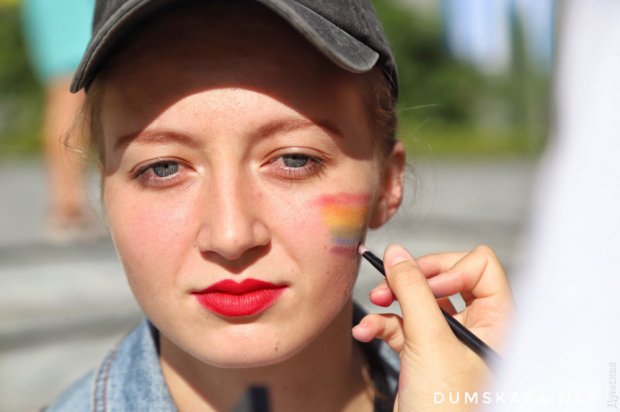 В Одесі провели Марш рівності, не обійшлося без конфліктів: яскраві фото і відео