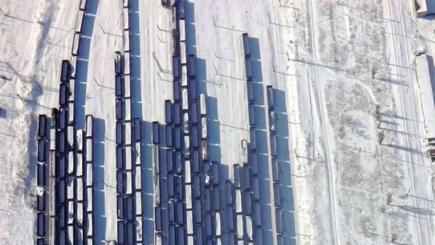 В окупованому Дебальцевому вже стоять десятки вагонів з антрацитом: зявились фото