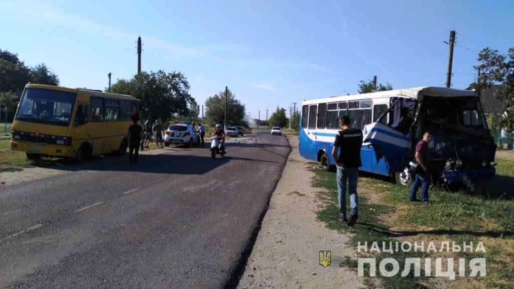 В селе в Одесской области столкнулись две маршрутки, есть пострадавшие. Обновлено