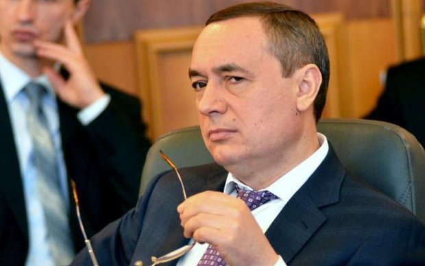 Вражає абсурдом: як Яценюк спустошує кишені українців на піар перед виборами