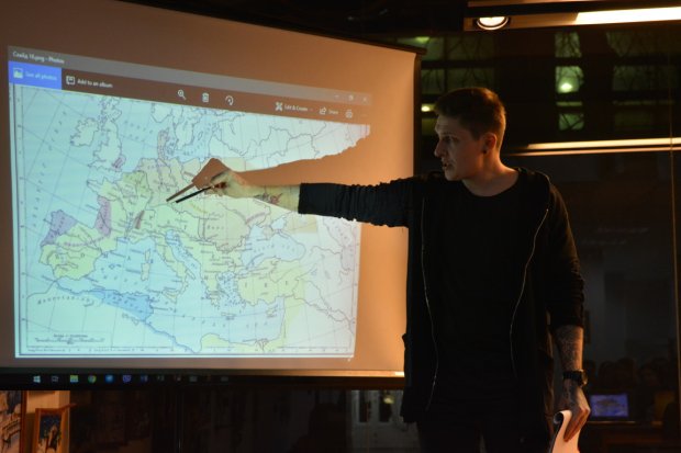 Як письменник-початківець зумів завоювати сучасного читача: інтервю з Андрієм Новіком