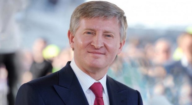 Зефір замість шоколаду: про ганебні змови Порошенка, які не перекрити жодним Томосом