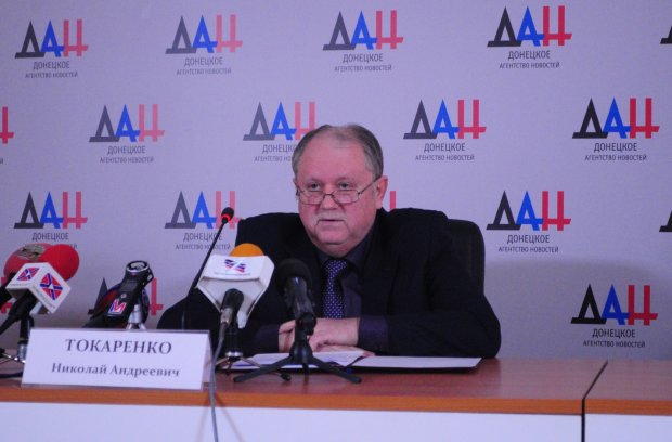 Зефір замість шоколаду: про ганебні змови Порошенка, які не перекрити жодним Томосом