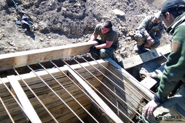Змінили сепарам ландшафт: військові звели бліндаж під ворожим вогнем