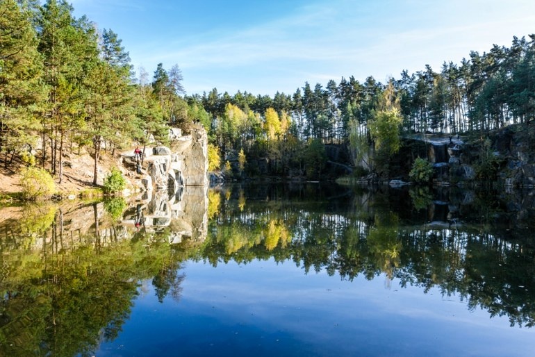 9 самых красивых мест Украины, куда стоит поехать именно осенью
