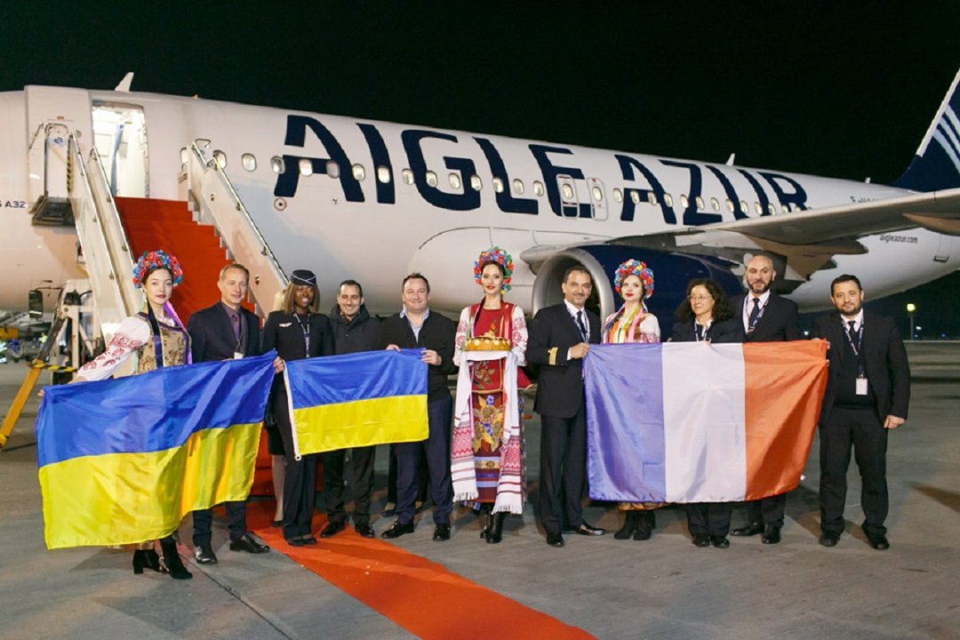 Aigle Azur больше не будет летать из Киева в Париж