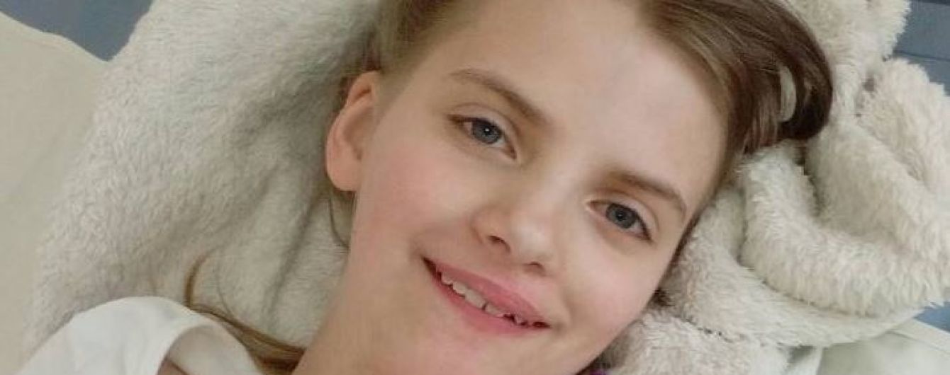 Анна получила тяжелые осложнения после кори и ей нужна длительная реабилитация