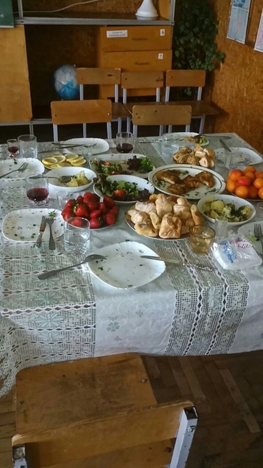 Чарочку після екзамену: директорка і вчителі львівського ліцею втрапили у скандал