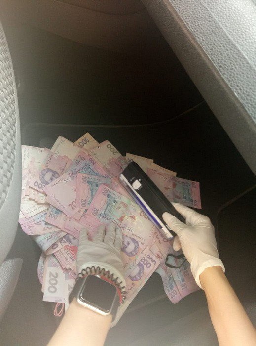 Чиновник из управления Гоструда в Полтавской обл. задержан на взятке в 26 тыс. грн