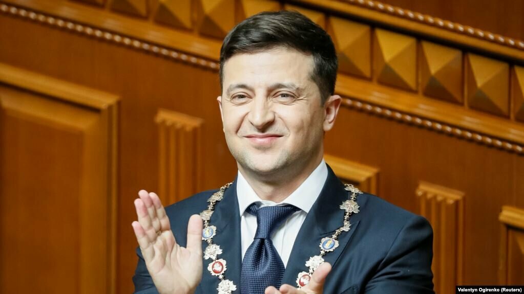 Деятельностью Зеленского на посту президента довольны 58% украинцев