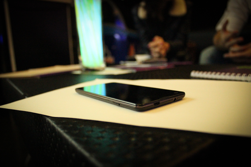 Impression ImSmart S471: чего стоила смартфону суперлегкость
