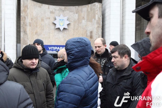 Киевские полицейские, застрелившие подростка в ходе погони, пока не работают на своем маршруте