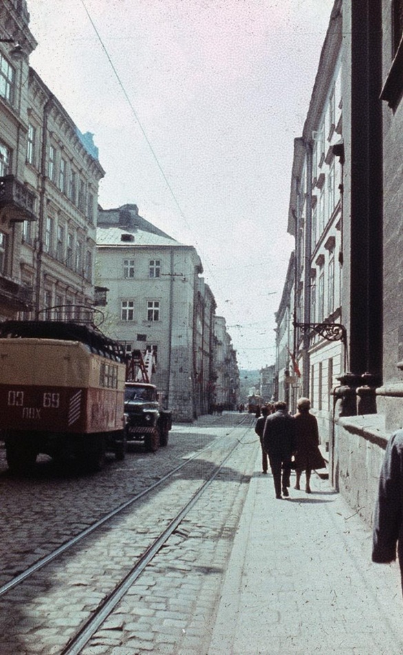 Кольоровий Львів 1979: у мережу виклали атмосферні фото