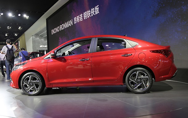 Компания Hyundai презентовала обновленный Solaris