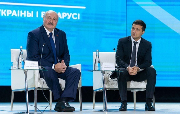 Лукашенко: Запад оставил Зеленского с Донбассом один на один