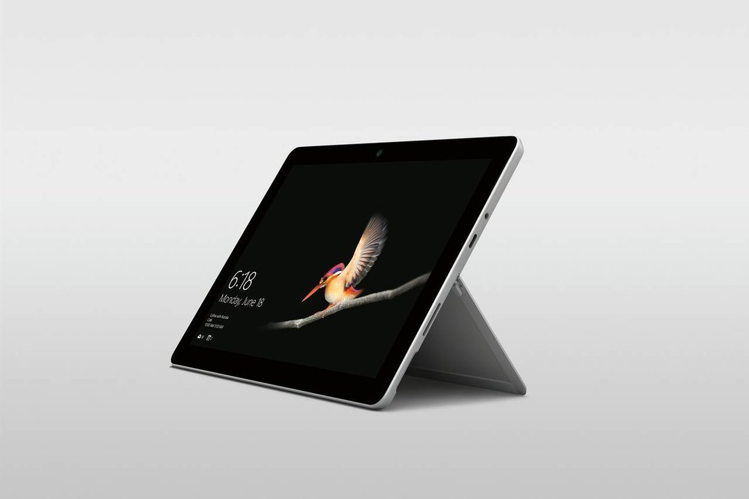 Microsoft представила планшет Surface Go за $399