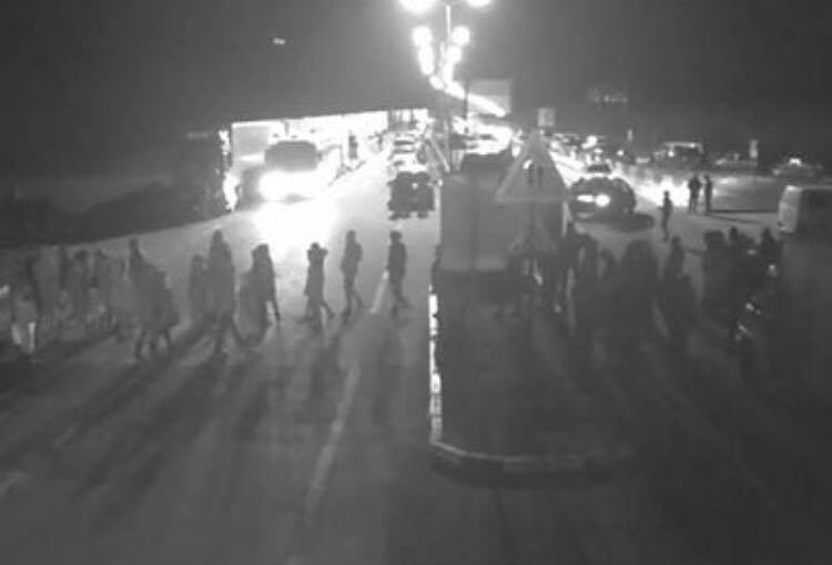 Митингующие заблокировали автодорогу на ПП Рава-Русская