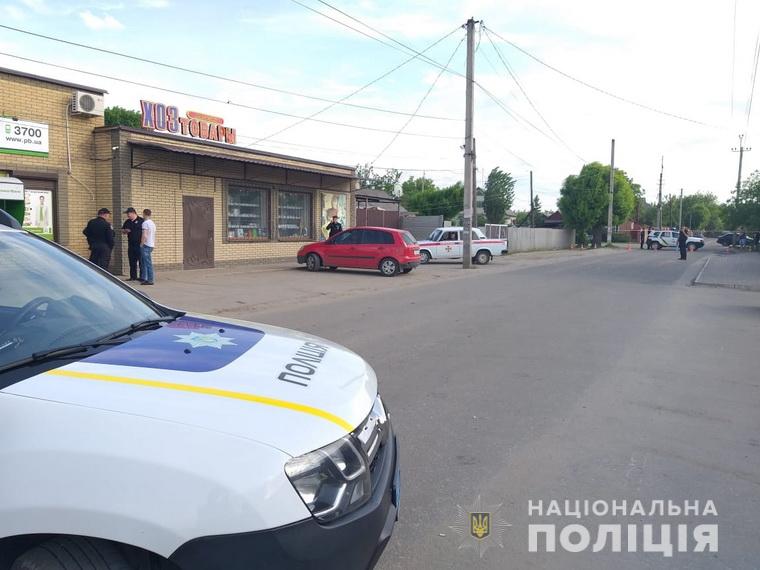 Мужчина подорвал гранату в отделении «ПриватБанка» после неудачной попытки получить кредит (ФОТО)