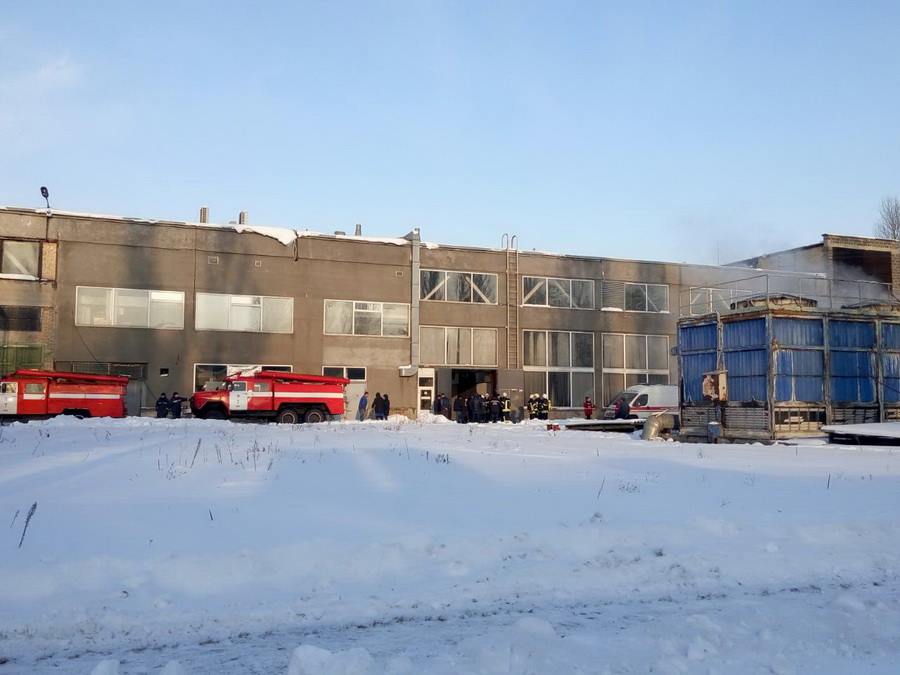 На заводе Квазар в Киеве произошел взрыв и пожар, есть пострадавшие