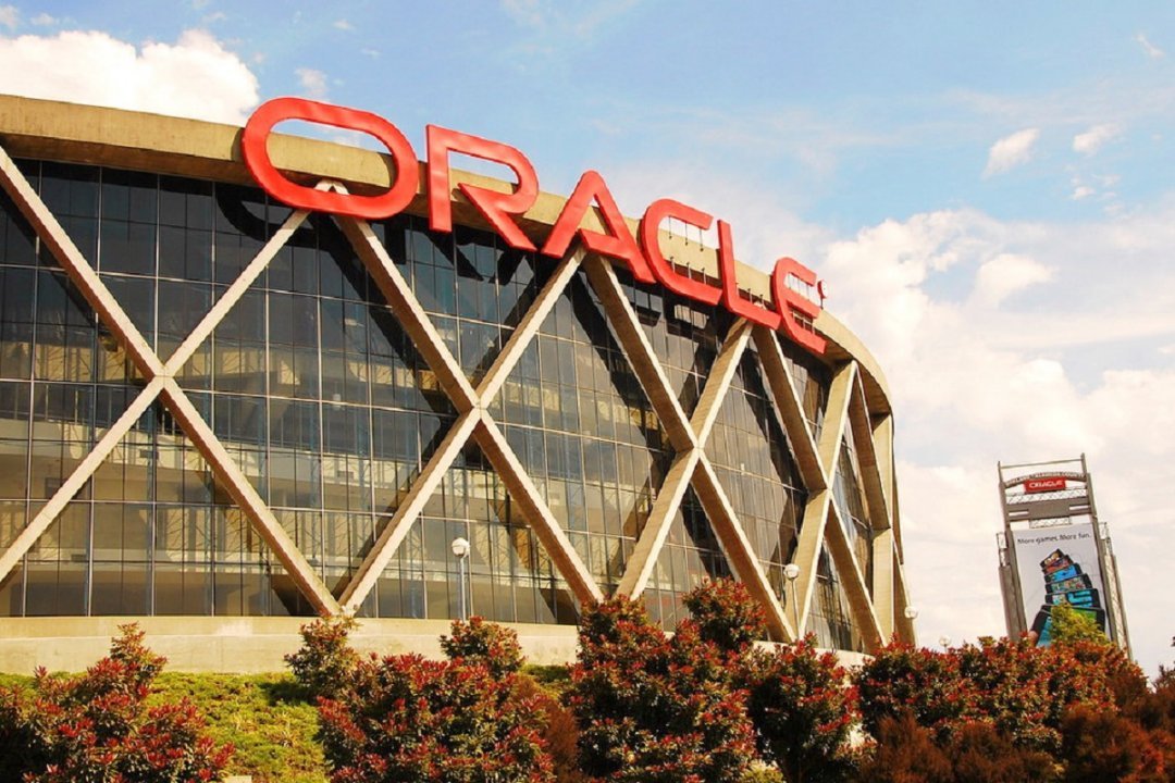 Oracle расширяет бизнес и нанимает 2 тысячи новых сотрудников