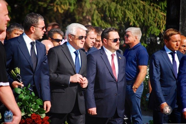 Панихида по Игорю Еремееву в соборе завершилась, прощание продолжается в Волынском драмтеатре