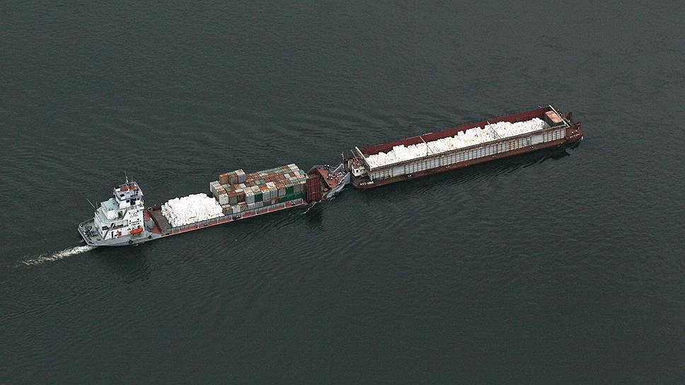 По Днепру за полгода перевезли 4,2 млн т грузов