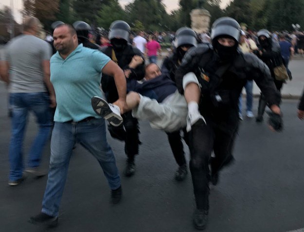 Полиция разогнала участников антиправительственного митинга в Кишиневе