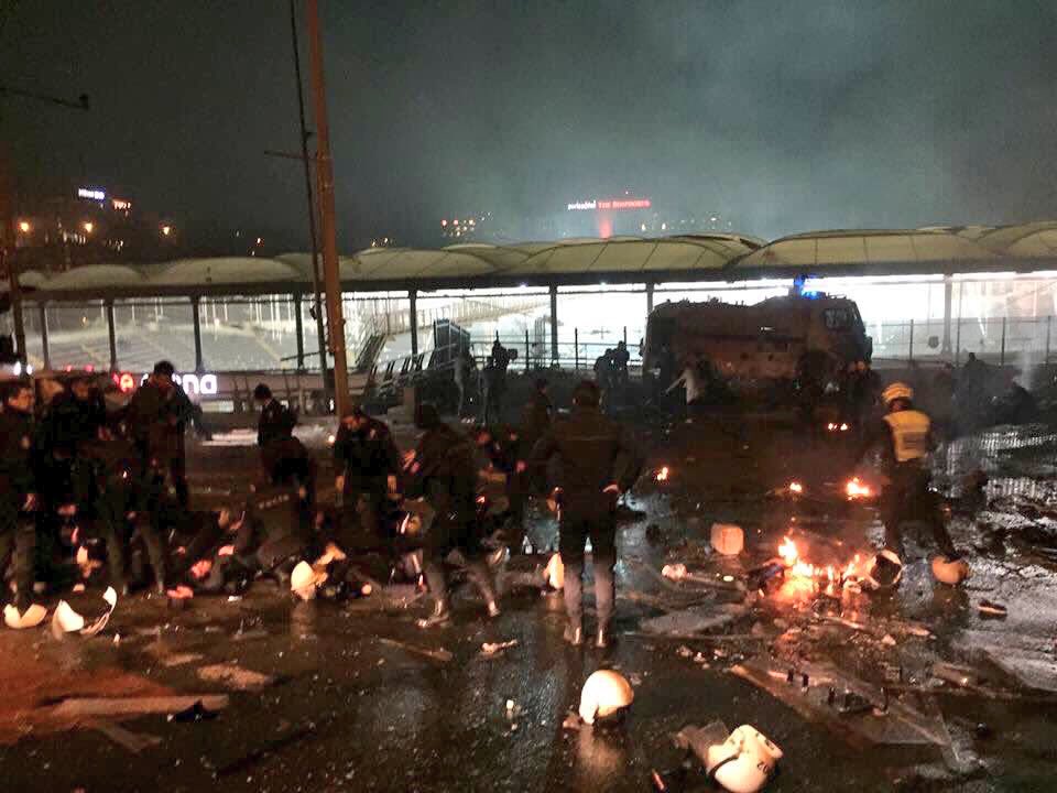 При взрыве в Стамбуле погибли не менее 29 человек