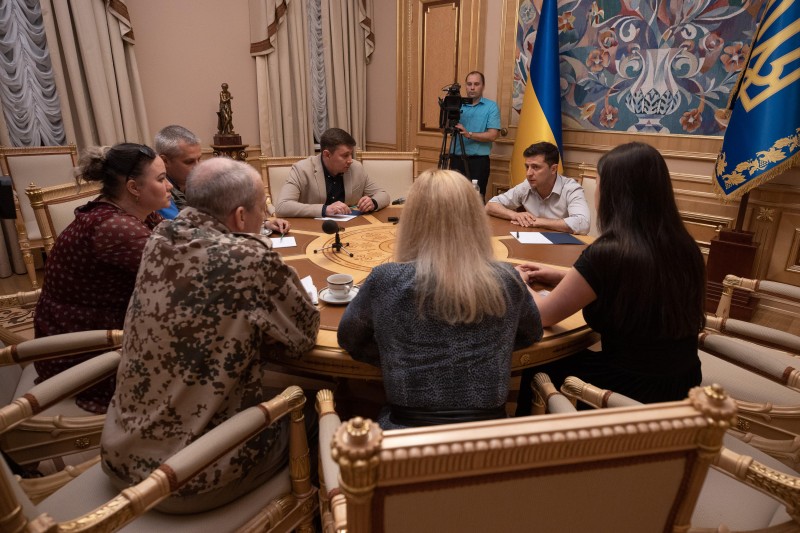 Референдум о мире с РФ Зеленский назвал опросом (ФОТО)