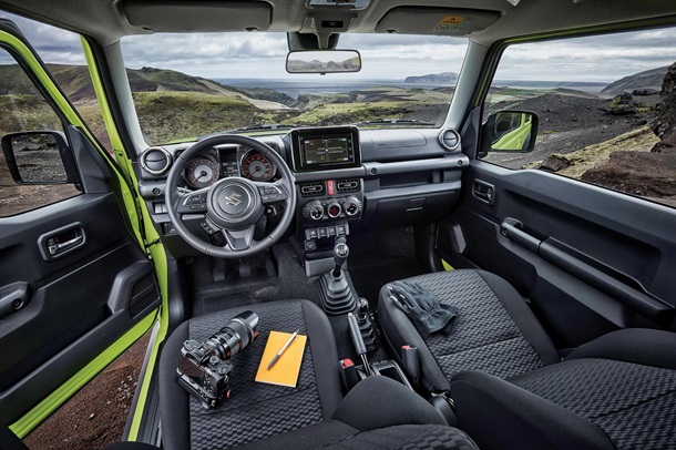 Тест-драйв кроссовера Suzuki Jimny нового поколенияСюжет