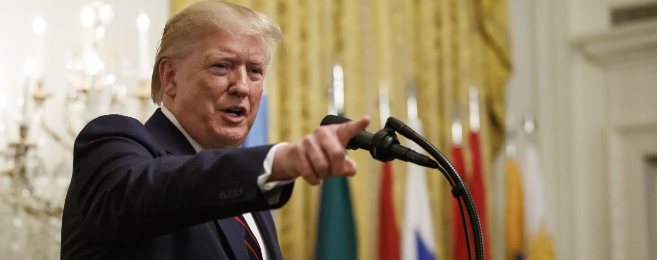Украинский скандал в США: Трамп пригрозил руководителю комитета по разведке арестом за госизмену