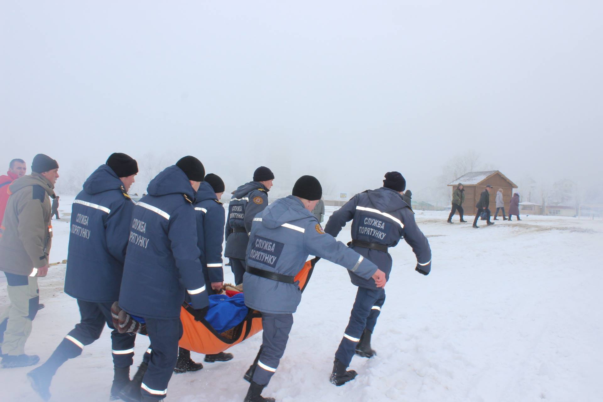 В Черкассах пожилую женщину госпитализировали во время крещенского купания