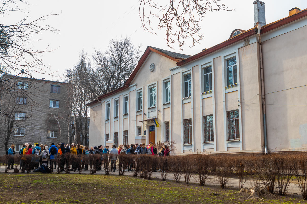 В Днепре из-за пожара школьников не пускают в гимназию