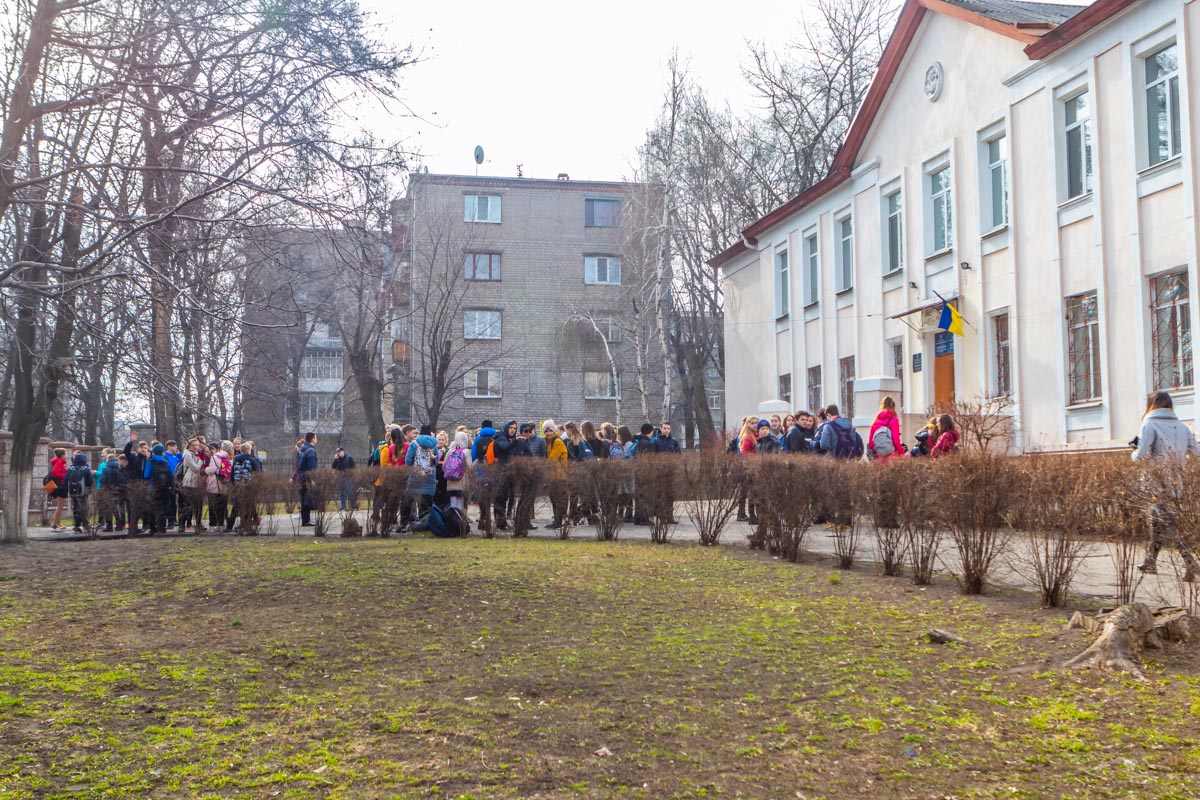 В Днепре из-за пожара школьников не пускают в гимназию