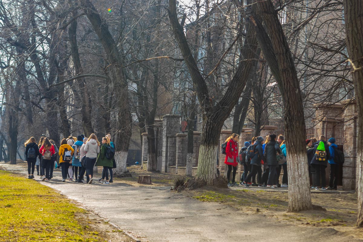 В Днепре из-за пожара школьников не пускают в гимназию