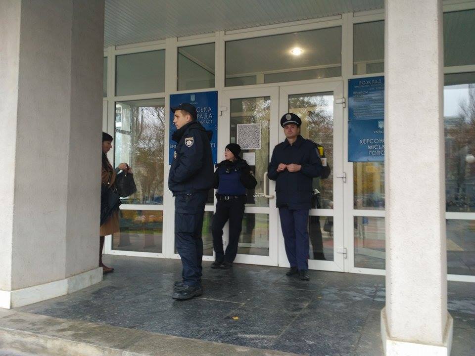 В Херсоне во время визита Гройсмана зaминировaли горсовет