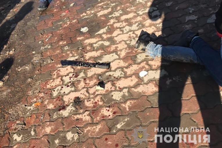 В Калуше мужчина стрелял по зданию радиостанции и ранил полицейского