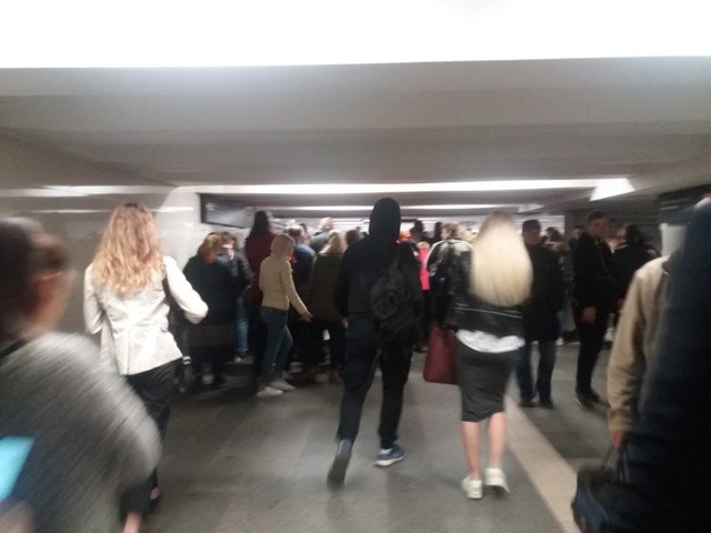 В Киеве из-за коллапса на метро Святошин пассажиров призвали пользоваться соседними станциями