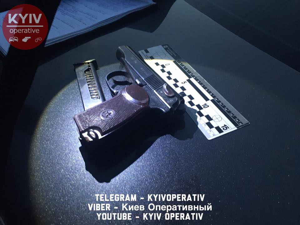 В Киеве на Оболони пьяный полковник Минобороны устроил стрельбу, - источник
