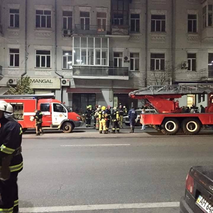В Киеве на улице Саксаганского горел ресторан