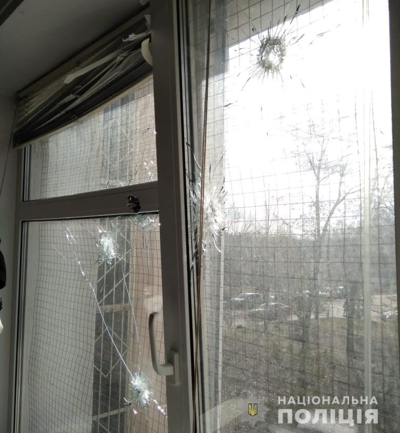 В Киеве обстреляли здание Голосеевского суда
