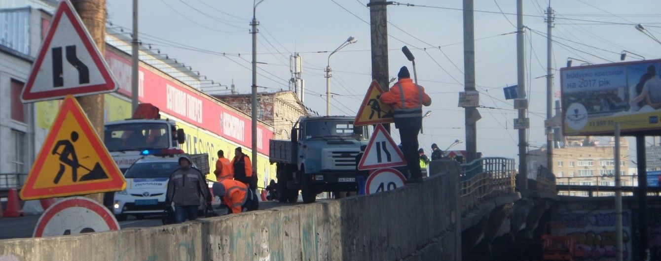 В Киеве перекроют Шулявский путепровод. Работа общественного транспорта и схемы объезда в Инфографике