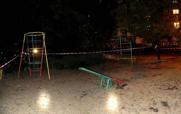 В Киеве произошла драка на детской площадке, есть жертвы