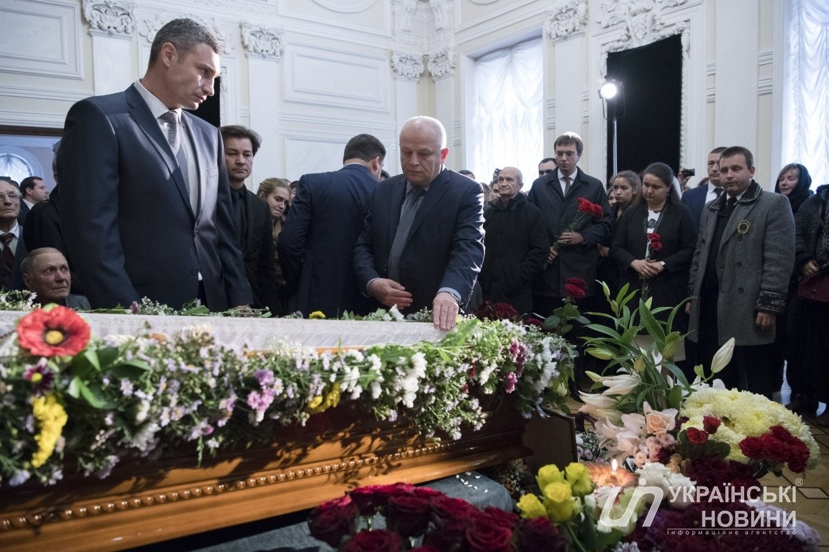 В киевском театре им. Франко попрощались с женой главы Минкульта актрисой Оксаной Батько-Нищук