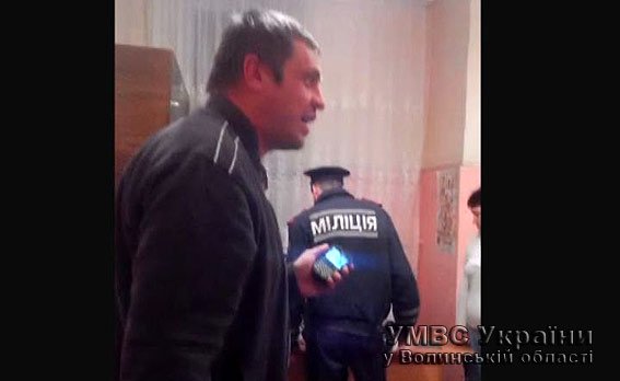 В Ковеле пьяный водитель устроил гонки и угрожал сотрудникам МВД пистолетом