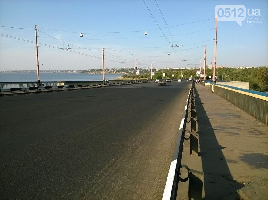 В Николаеве починили разводные мосты, залив их асфальтом