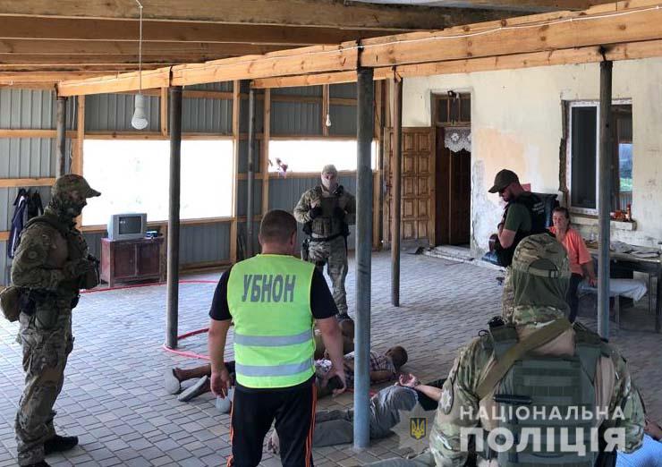 В Одесской области правоохранители обнаружили теплицы с 4 т конопли